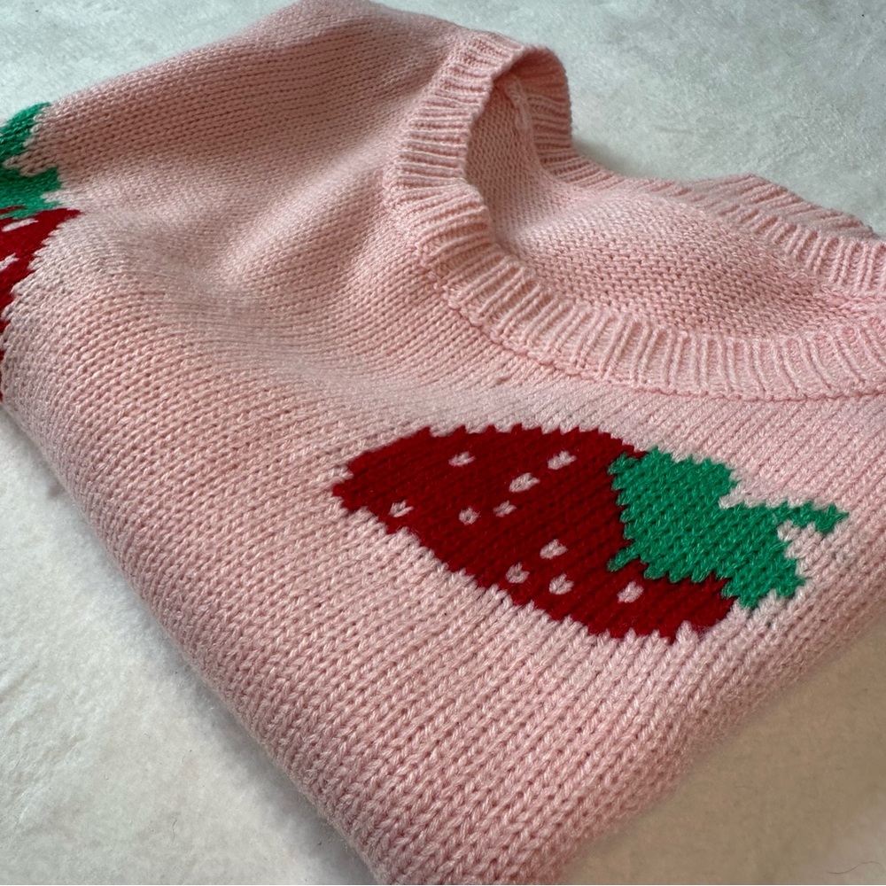 Vintage Pink Strawberry Knit Cropped Sweater Vest, size Small - Picture 16 of 16